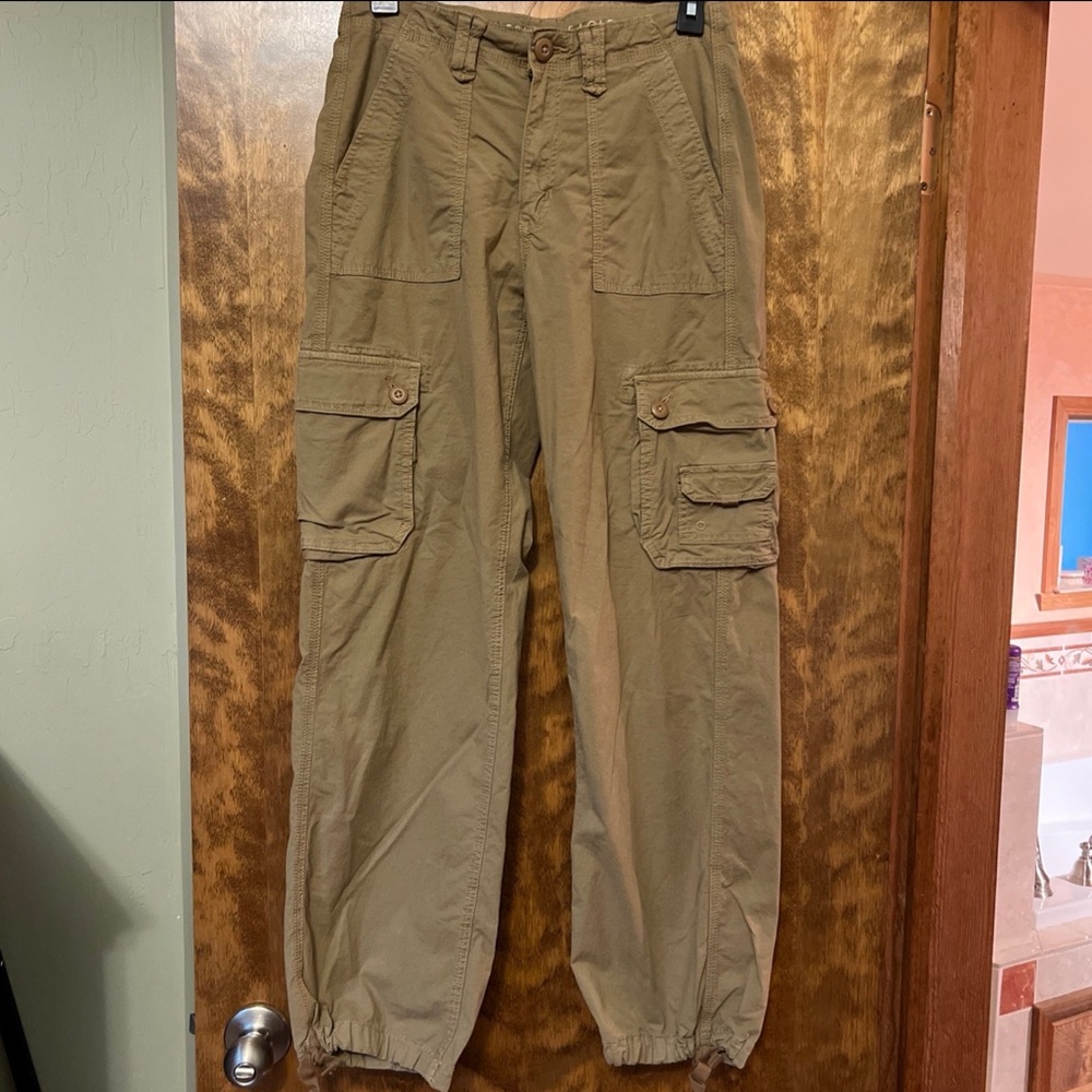 American Eagle Outfitters Khaki Cargo Pants
